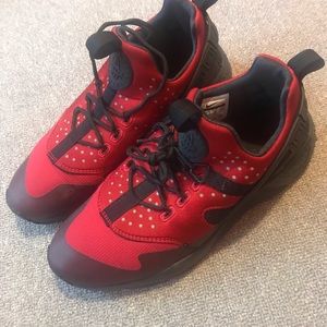 Men’s Nike shoes size 8.5